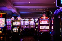 Casino con máquinas cerca de mí, kasinon i long beach ms