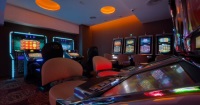 Casino wonderland spela online, red dog casino bonuskoder utan insättning maj 2024, kasinohandlare nära mig